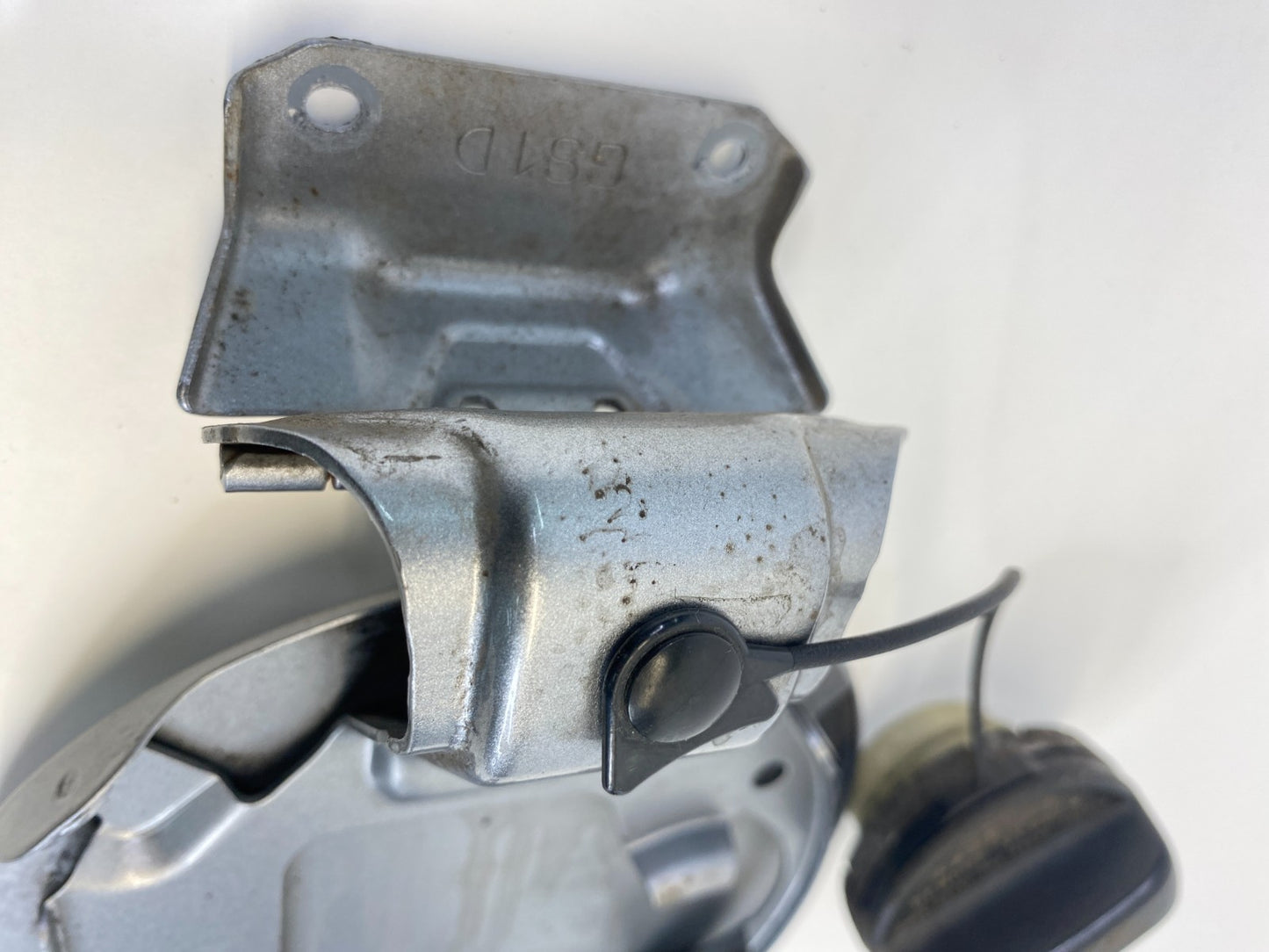 2013-2016 Mazda CX-5 CX5 Fuel Filler Door Gas Lid Cover w/ Cap OEM