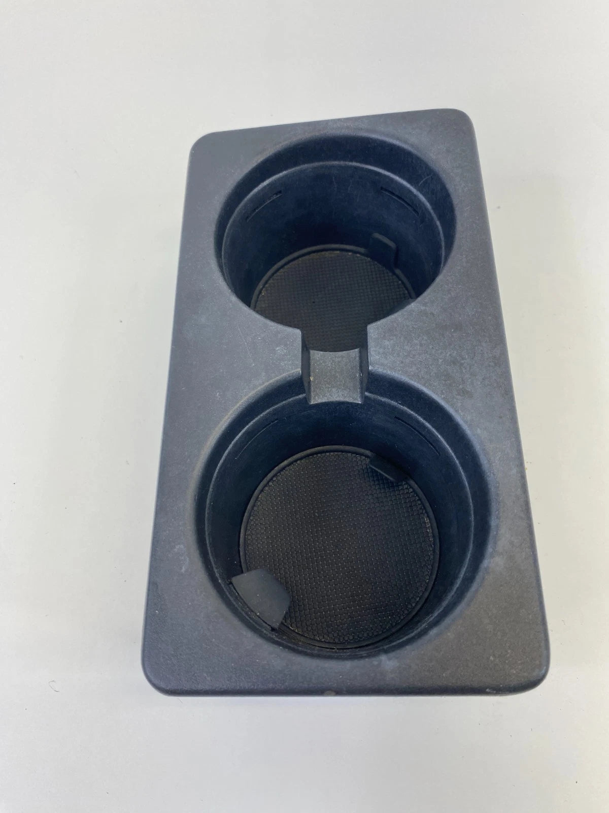 2007-2014 GMC YUKON CENTER CONSOLE DUAL DRINK CUP HOLDER CUPHOLDER INSERT OEM