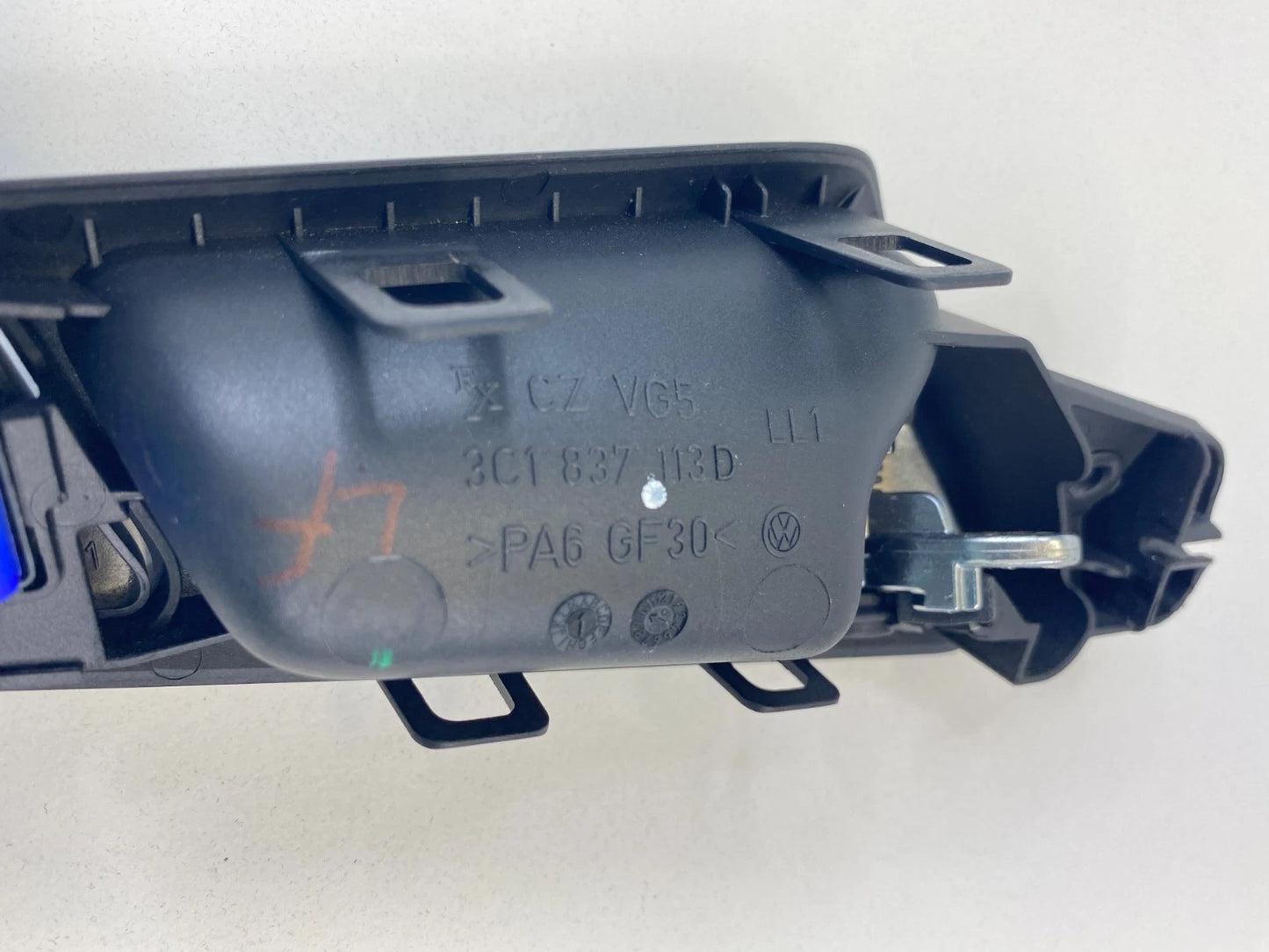 09 10 VW PASSAT SEDAN FRONT LEFT SIDE INNER DOOR HANDLE W LOCK SWITCH 3C1837113D