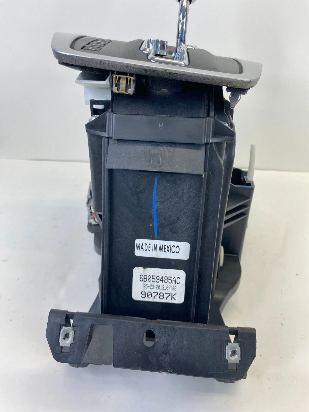 2010-2012 DODGE CALIBER AUTOMATIC GEAR SHIFTER LEVER UNIT OEM FACTORY 68059485AC
