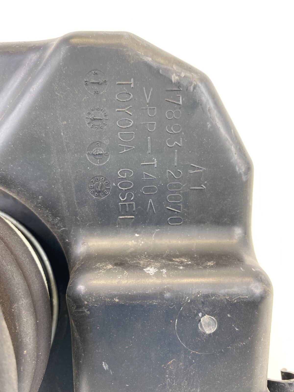 02 03 Lexus ES300 04-06 ES330 Air Intake Resonator Box Duct Tube 17893-20070 OEM