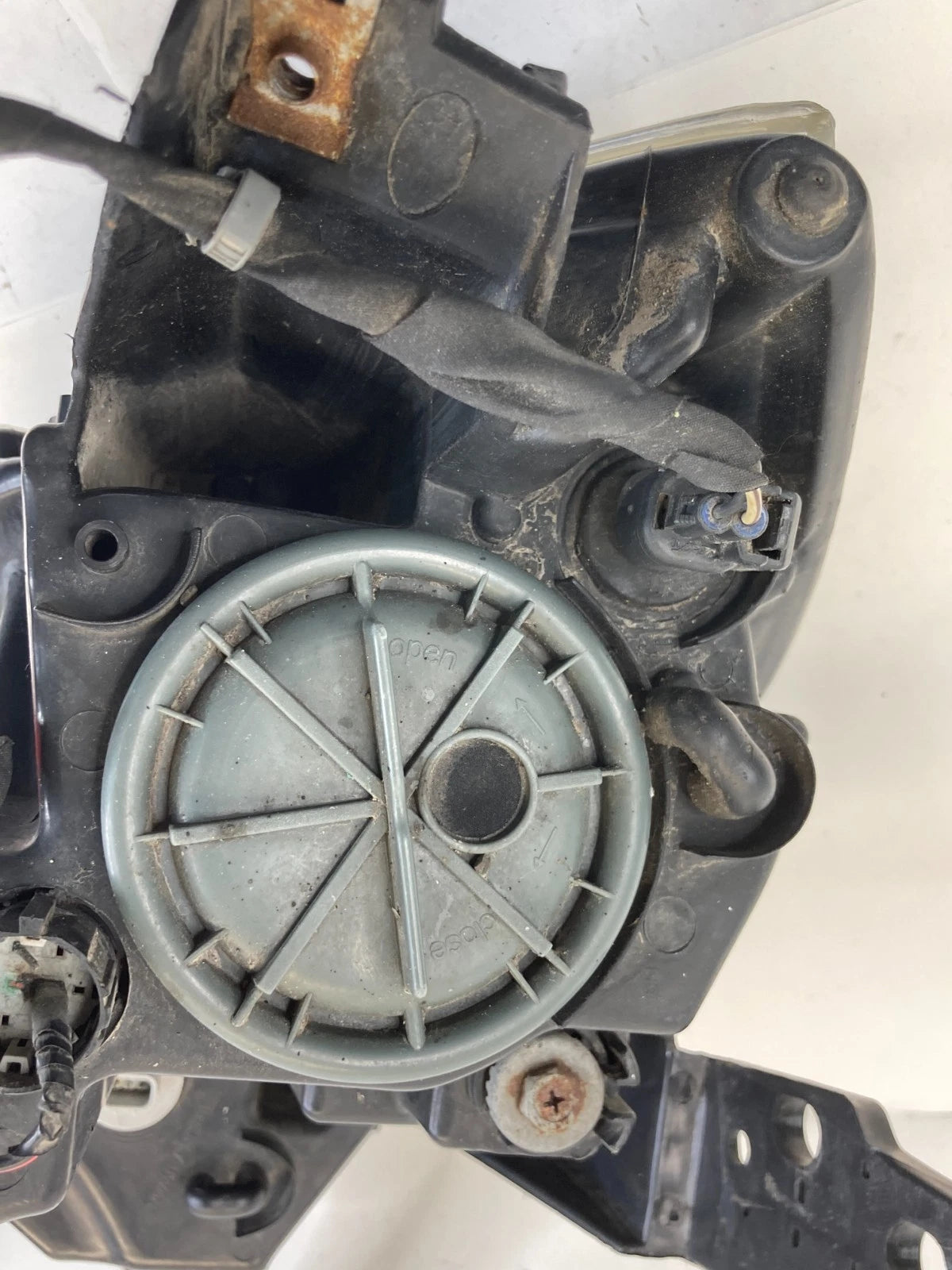 2013-2015 DODGE DART FRONT LEFT SIDE HEADLIGHTS HALOGEN HEADLAMPS *AFTER MARKET*