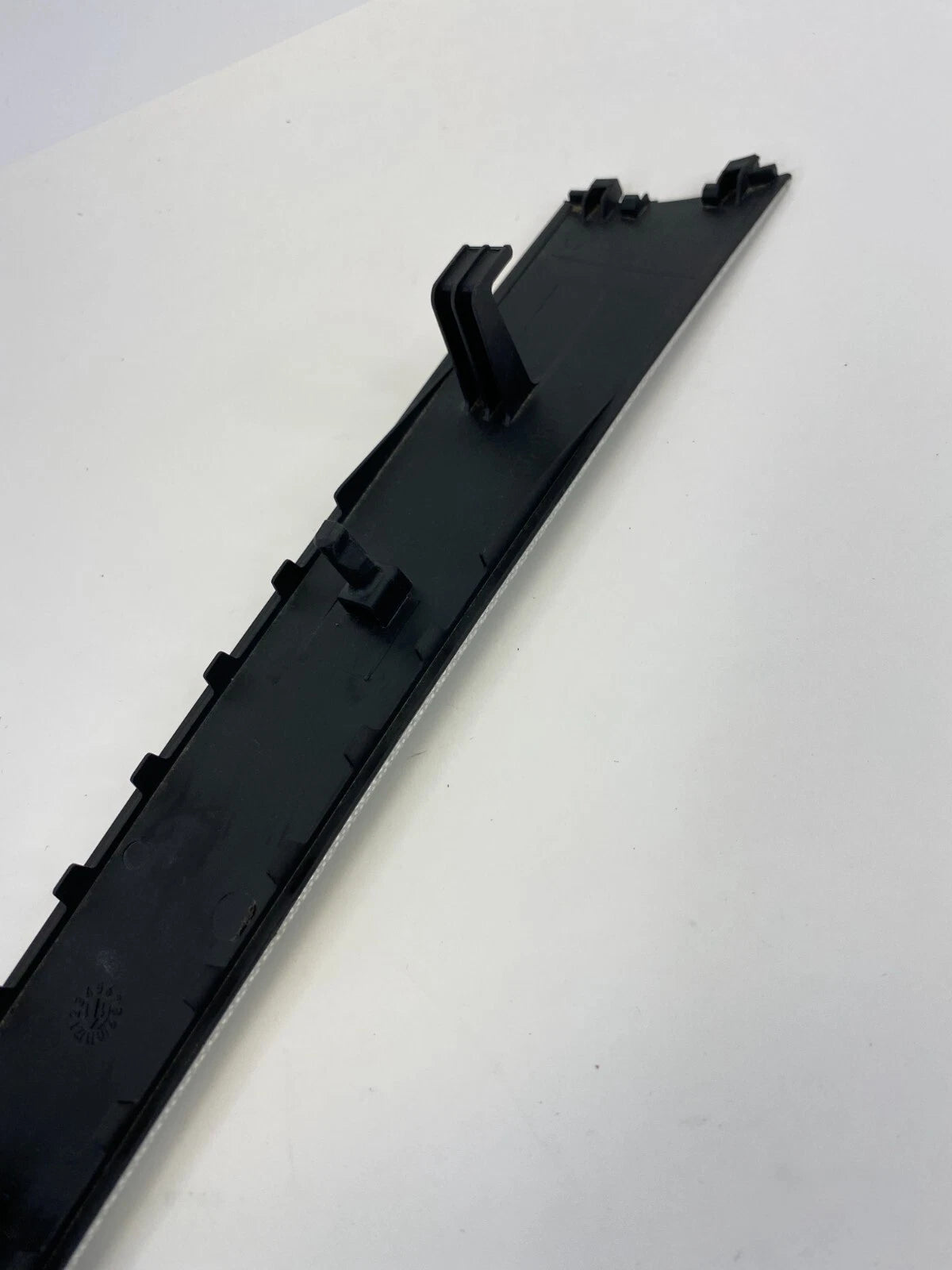 09-16 AUDI A4 QUATTRO FRONT RIGHT DOOR ORNAMENT PANEL TRIM MOLDING 8K0867410 OEM