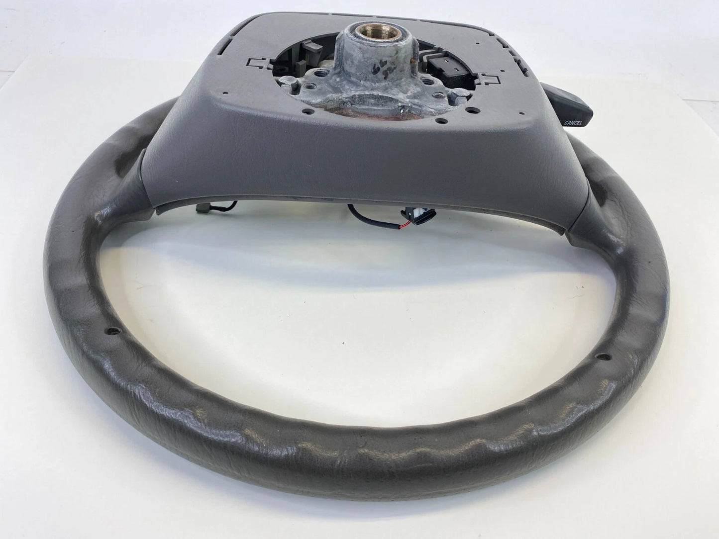 2002-2004 TOYOTA CAMRY SEDAN STEERING WHEEL W/ CRUISE CONTROL SWITCH OEM