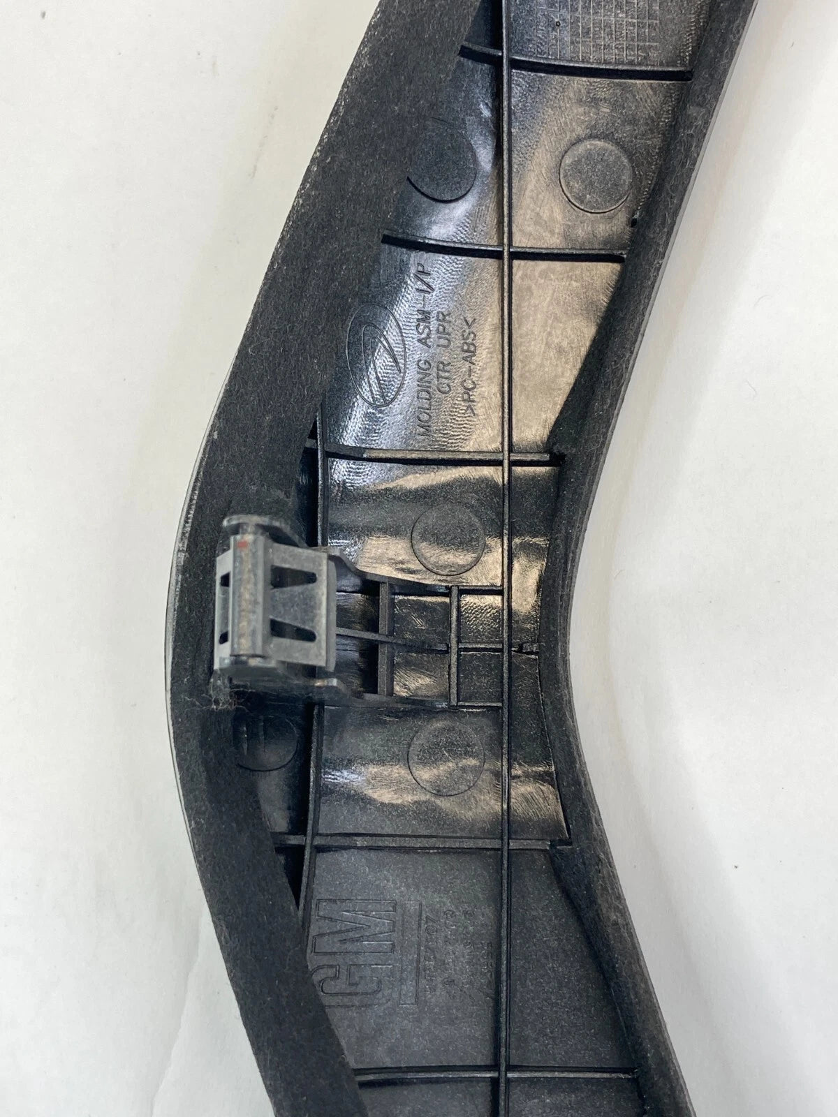 2011-2016 CHEVROLET CRUZE DASH RADIO SURROUND COVER TRIM BEZEL OEM 94567907