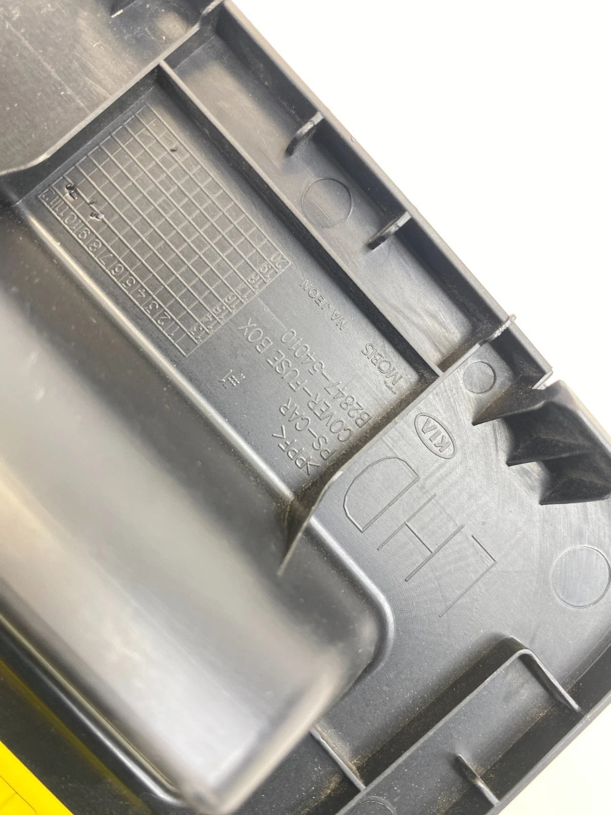 2014-2016 KIA SOUL 1.6L L4 DASHBOARD LOWER LEFT SIDE OBD FUSE BOX TRIM COVER OEM