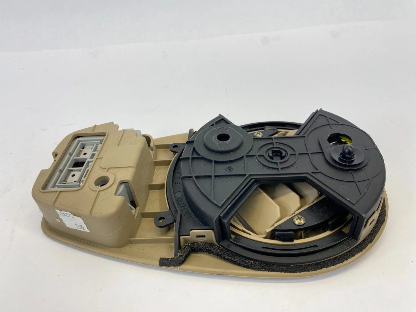 2005-2010 HONDA ODYSSEY REAR OVERHEAD DOME MAP LIGHT WITH AC AIR VENT OEM