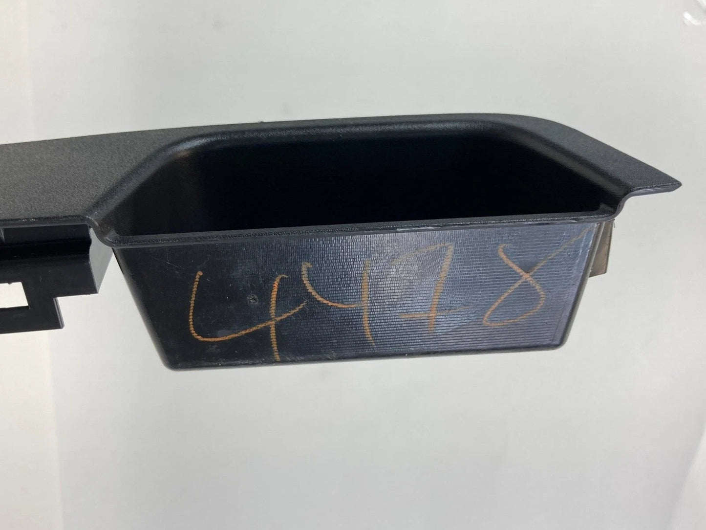 10-17 CHEVROLET EQUINOX REAR LEFT SIDE DOOR WINDOW SWITCH COVER BEZEL AKE21336