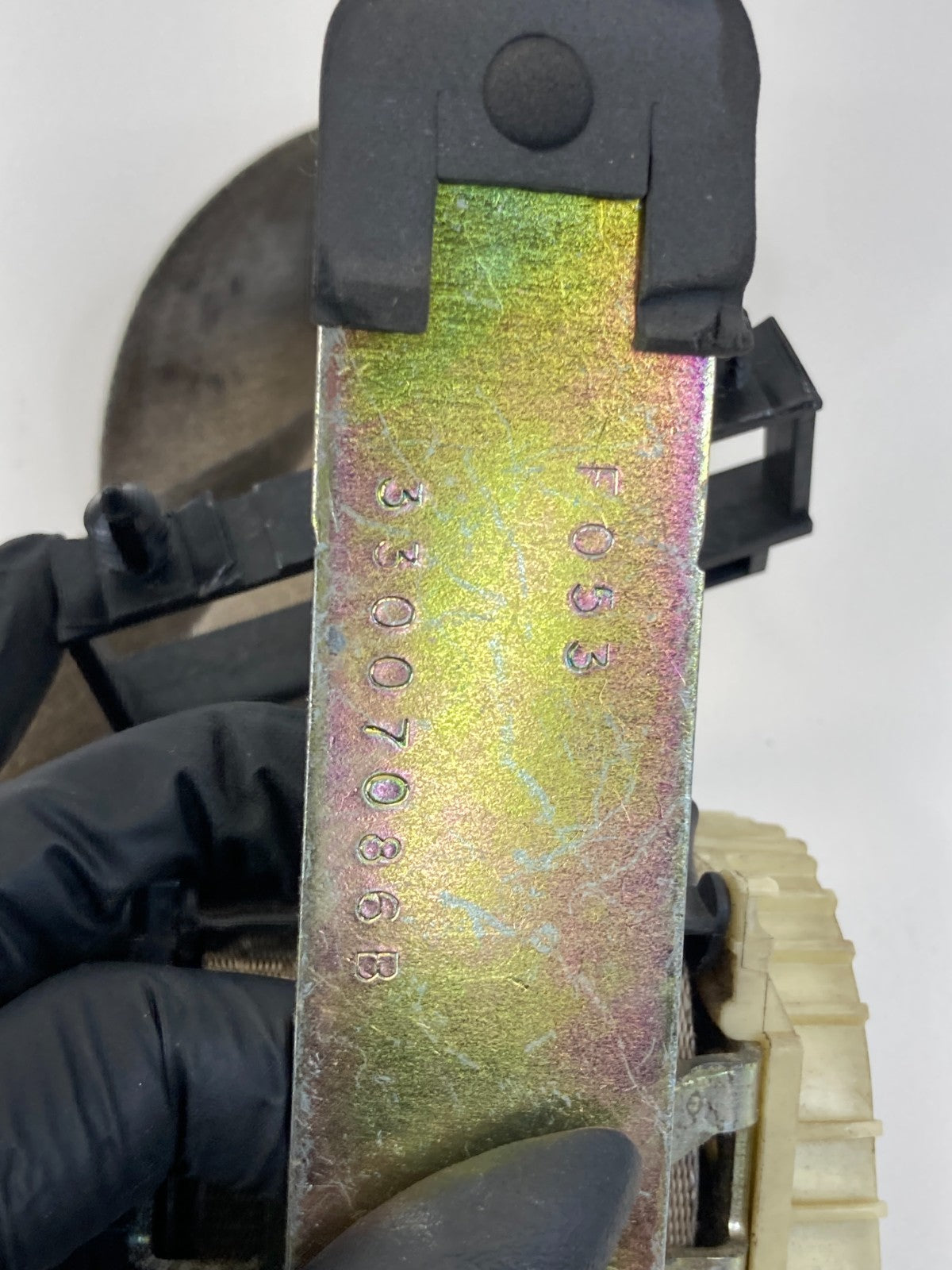 2003-2006 Lincoln Navigator Left Driver Side Seat Belt Retractor Assembly OEM