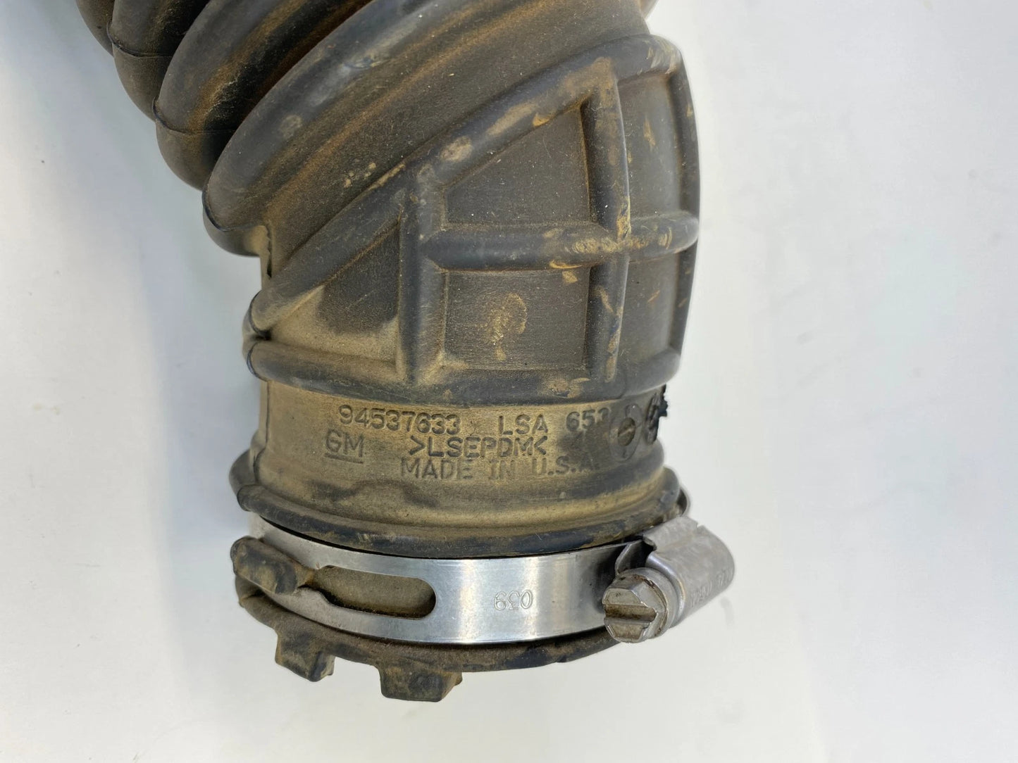 2012-2018 CHEVROLET SONIC 1.8L FWD AIR CLEANER INTAKE HOSE OUTLET DUCT TUBE OEM