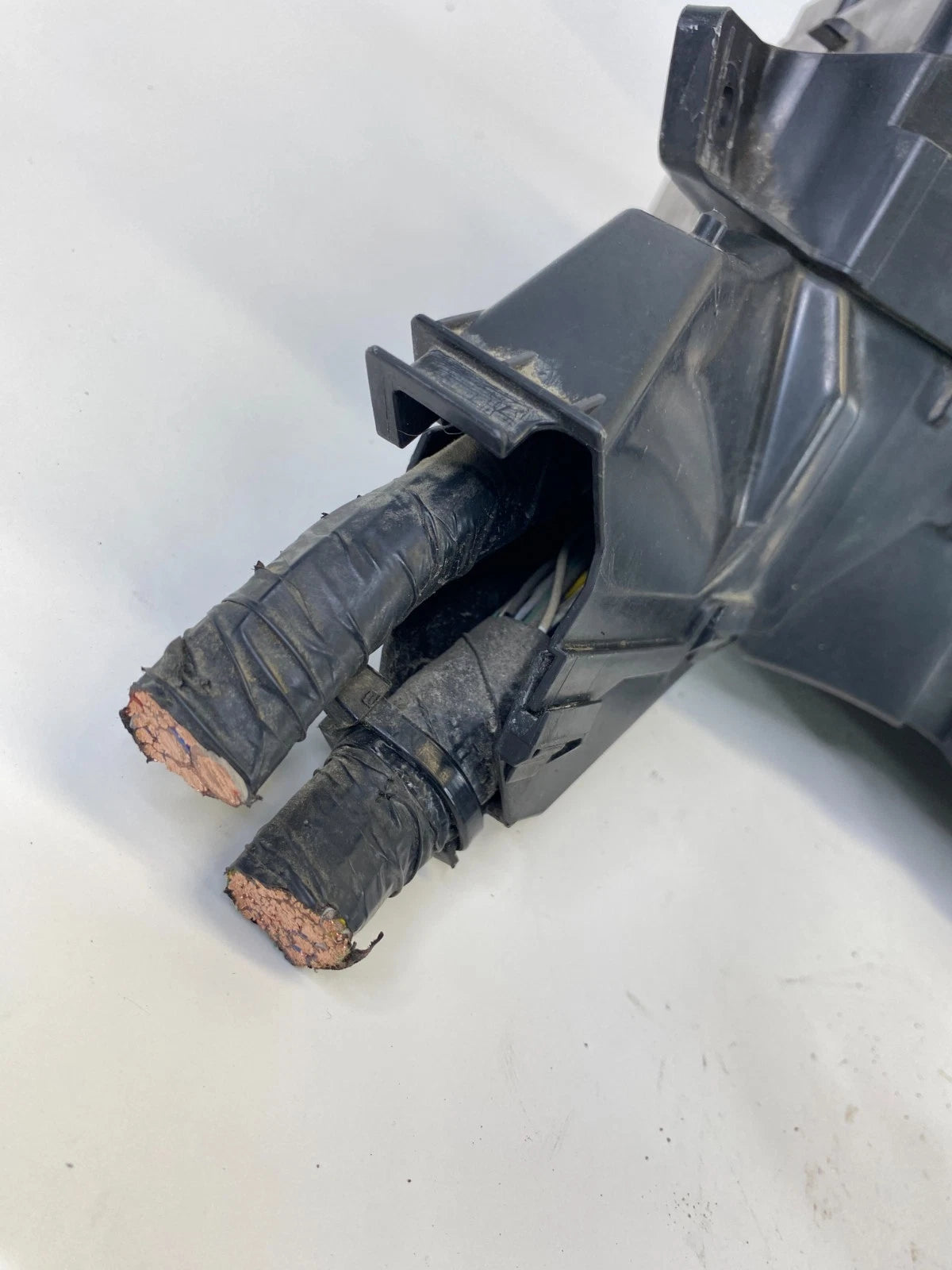 2008-2015 SCION XB 2.4L ENGINE FUSE RELAY BOX COMPARTMENT JUNCTION OEM