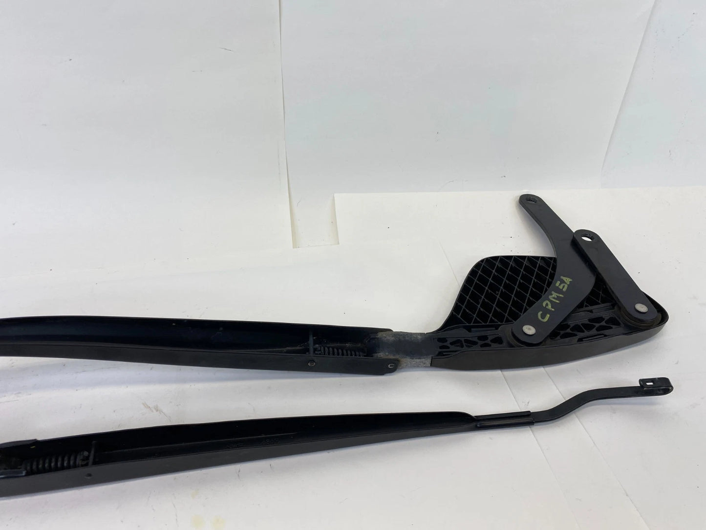 2004-2009 TOYOTA PRIUS FRONT LEFT & RIGHT WINDSHIELD WIPER ARM 2 SET PAIR OEM