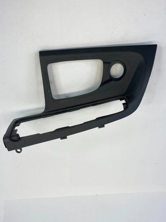 2004-2009 KIA SPECTRA FRONT LEFT DRIVER DOOR WINDOW SWITCH BEZEL OEM 82334-2F000