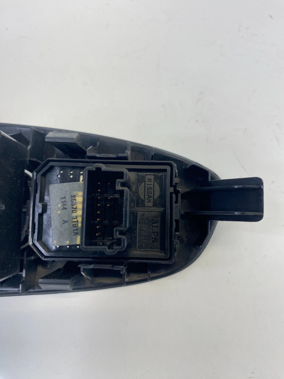 13-20 Nissan Pathfinder FH LH Door Master Power Window Switch Control 254013KA0A