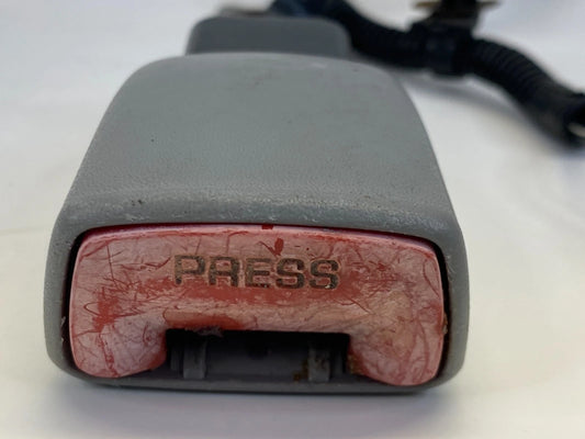 2007-2011 TOYOTA CAMRY FRONT PASSENGER RIGHT SEAT BELT BUCKLE GRAY OEM 56458A10