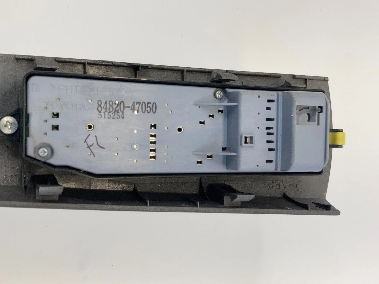 2004-2009 TOYOTA PRIUS FRONT LEFT POWER WINDOW SWITCH WITH BEZEL OEM 84820-47050