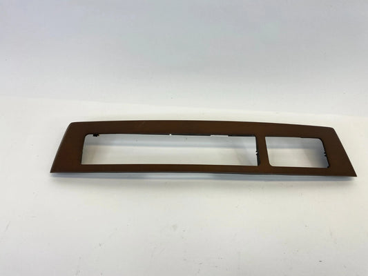 2002-2005 BMW 745I SEDAN CENTER DASHBOARD CD PLAYER RADIO BEZEL TRIM 7025211 OEM