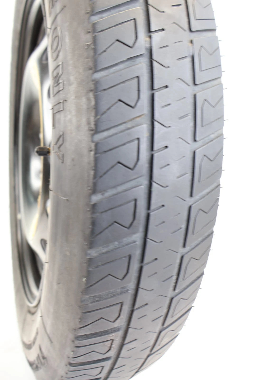 2012-2022 VOLKSWAGEN PASSAT EMERGENCY SPARE TIRE COMPACT DONUT 135/90R16 102M