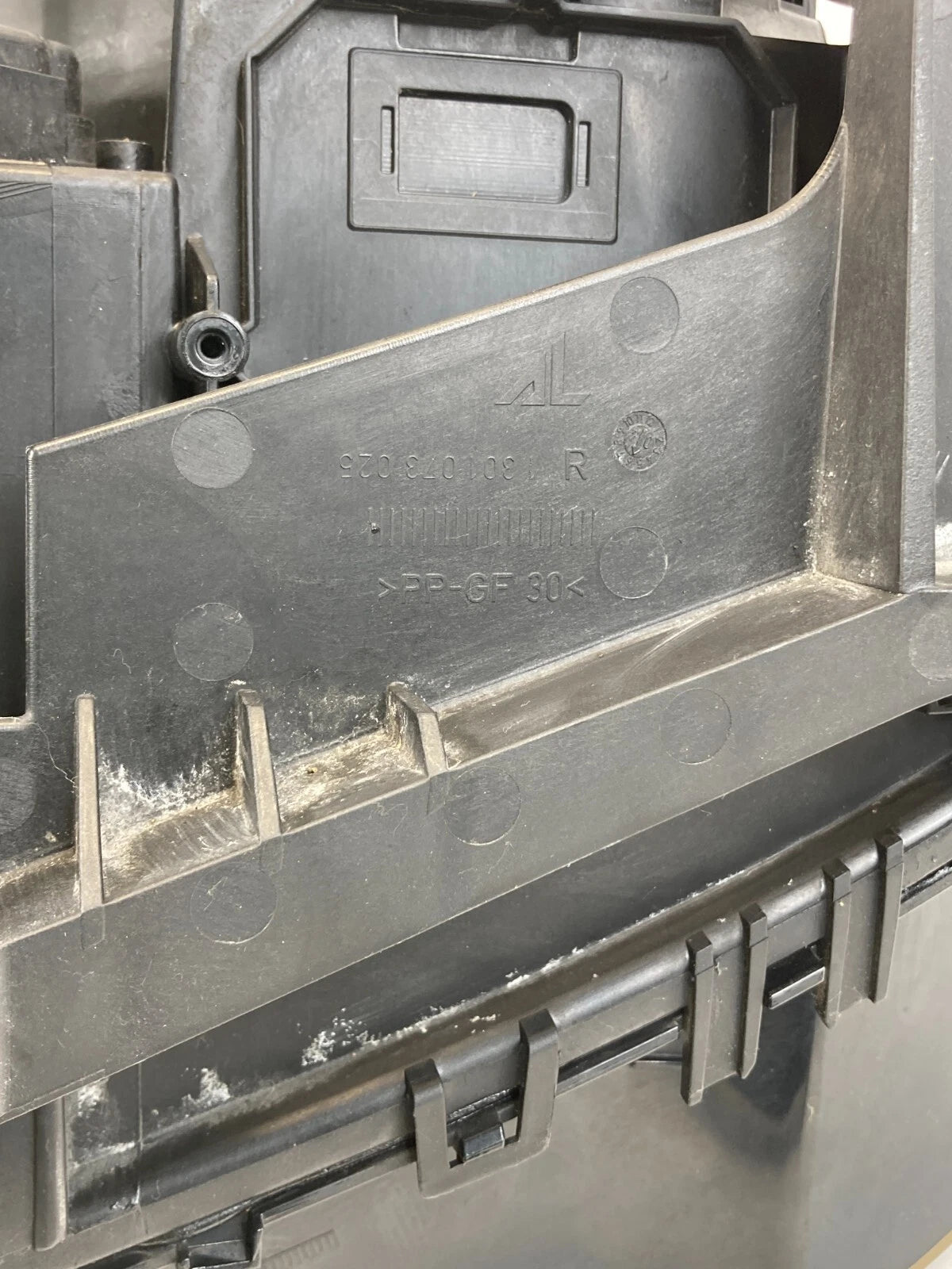 2004-2006 BMW X3 FRONT RIGHT PASSENGER HEADLIGHT HEADLAMP LAMP HALOGEN OEM