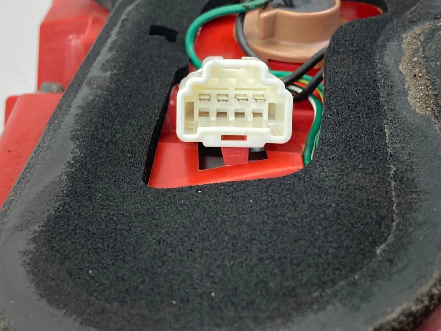 2009-2013 Infiniti G37 07 08 G35 SEDAN Rear Right Outer Tail Light Taillight OEM