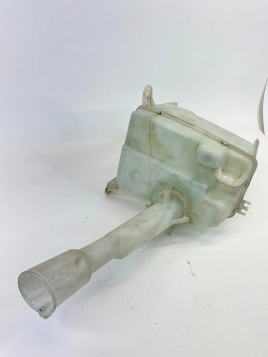 2001-2003 TOYOTA RAV4 WINDSHIELD WIPER FLUID RESERVOIR TANK BOTTLE ASSEMBLY OEM