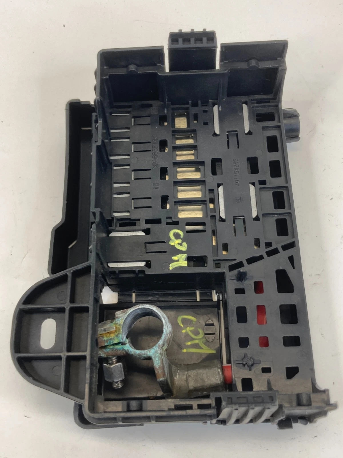 2011-2016 CHEVROLET CRUZE POSITIVE BATTERY TERMINAL W/ UPPER COVER 96889385 OEM