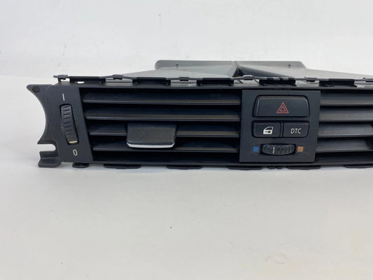 2006 BMW 330XI DASH CENTER DUCT AC AIR VENT GRILLE W/ HAZARD SWITCH 64229130458