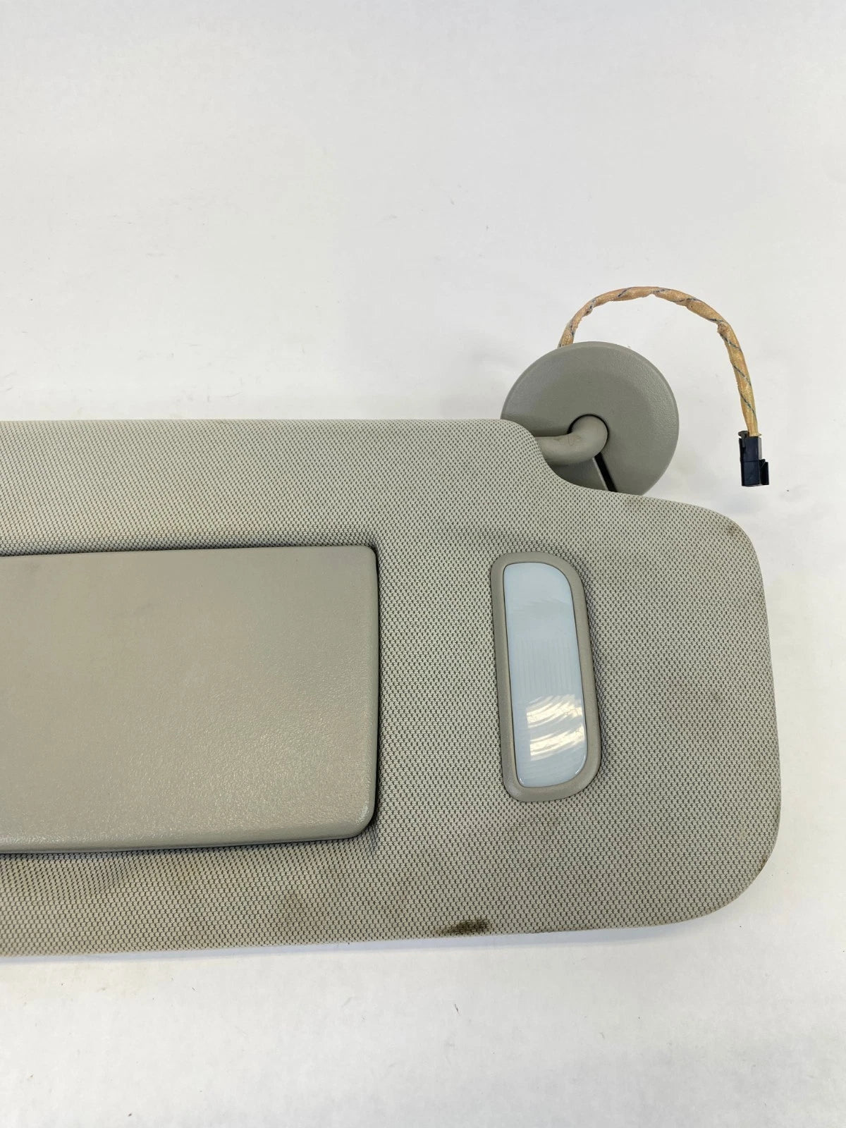 2010-2017 CHEVROLET EQUINOX SUN VISOR ILLUMINATE MIRROR PASSENGER RH OEM FACTORY