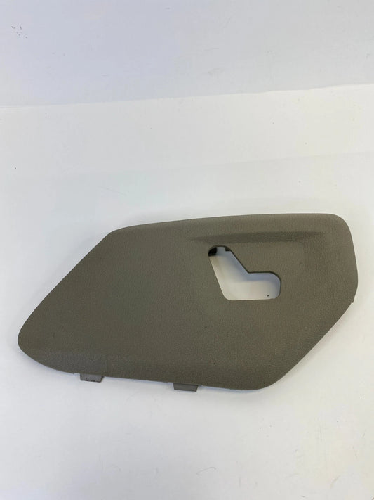 2005-2010 JEEP GRAND CHEROKEE FRONT RIGHT SEAT SWITCH TRIM BEZEL UNIT OEM 599970