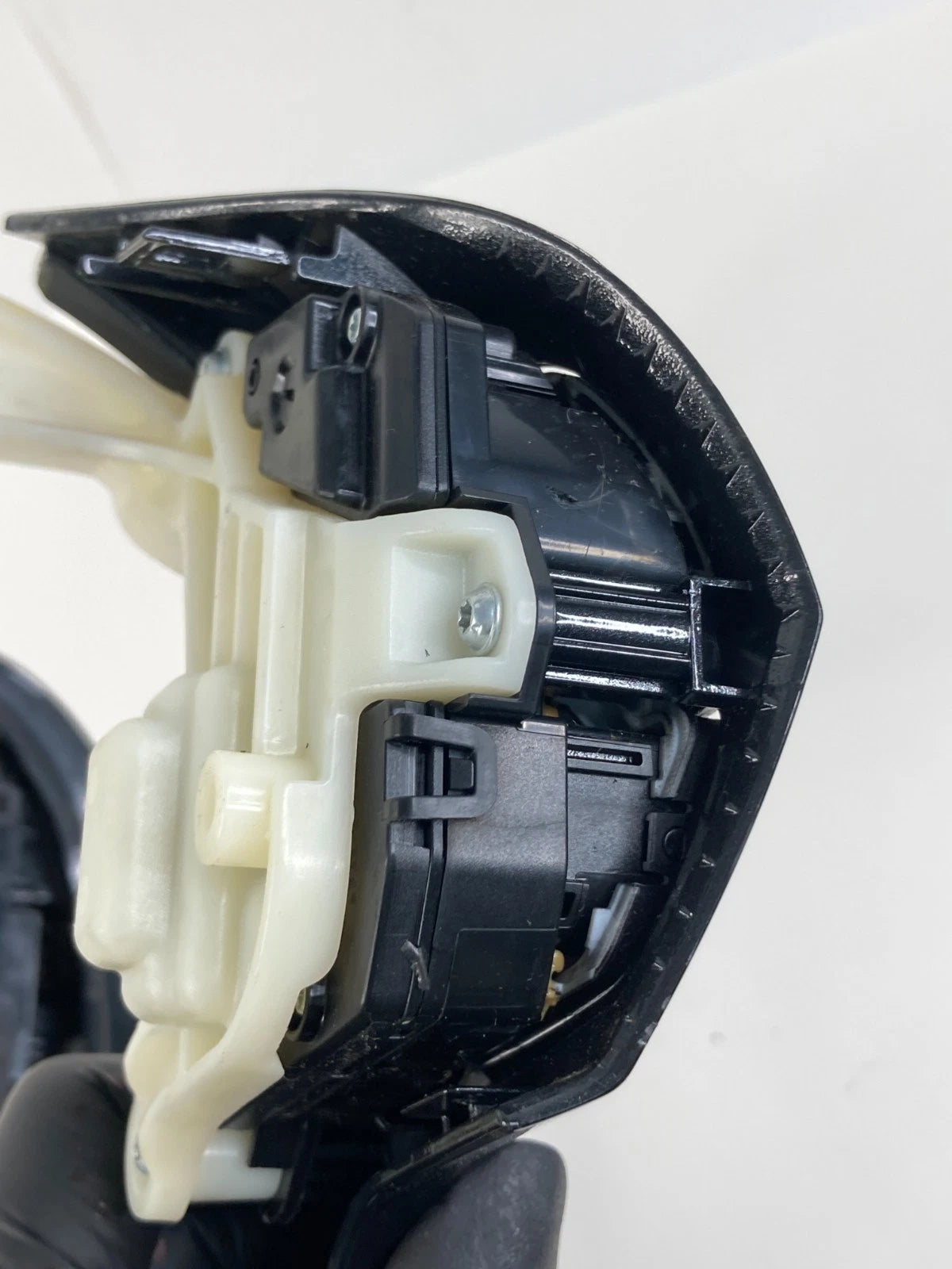 16-19 FORD EXPLORER INTERCEPTOR UTILITY STEERING WHEEL SWITCH CONTROL 628731600E