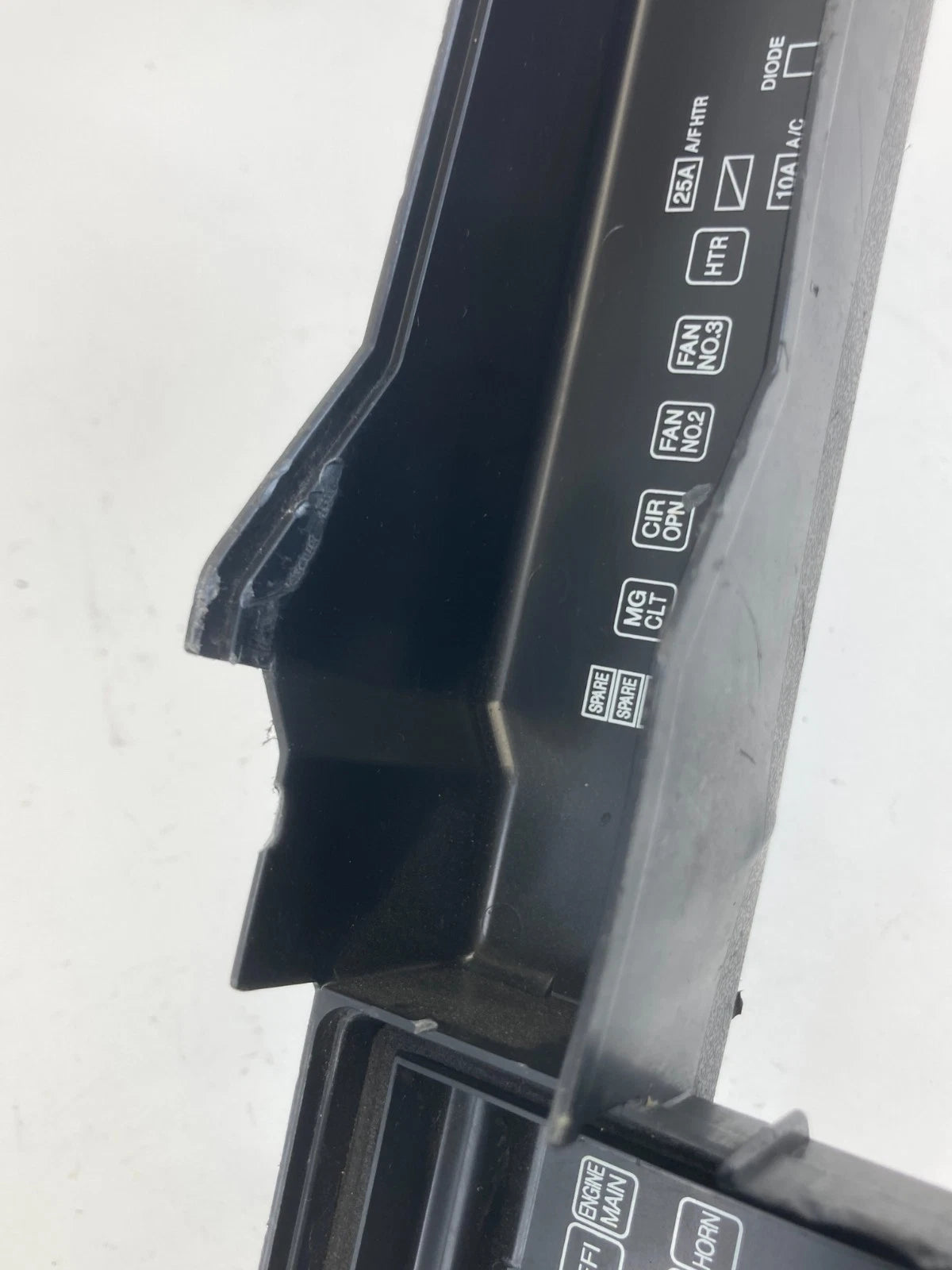 1999 99 TOYOTA CAMRY 2.2L ENGINE FUSE BOX RELAY COVER LID CAP OEM