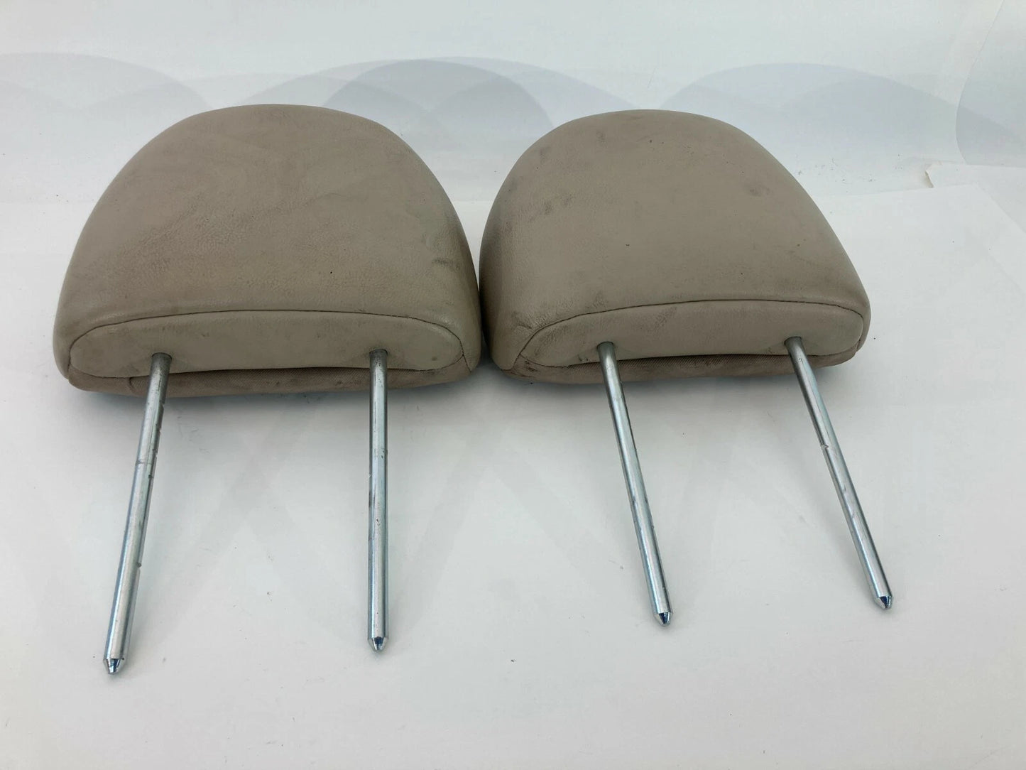 2002-2007 SATURN VUE FRONT SEAT HEADREST HEAD REST LEFT & RIGHT PAIR SET OEM