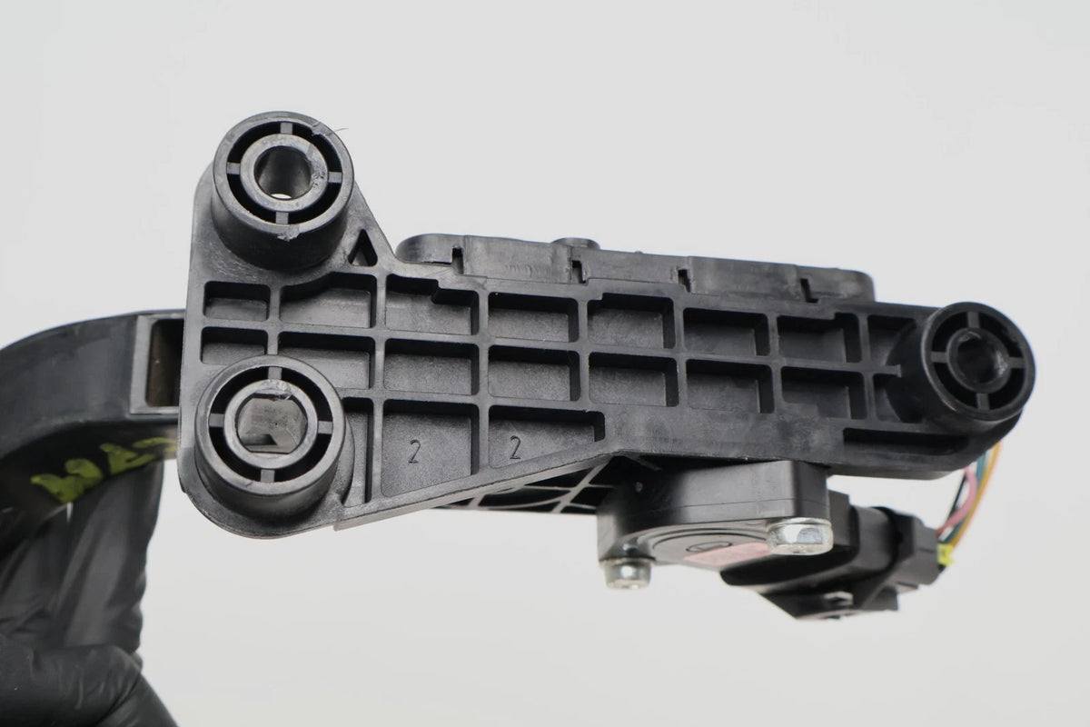 2012 2013 KIA SOUL 1.6L 2.0L GAS ACCELERATOR PEDAL TRAVEL SENSOR 35190-4A501 OEM