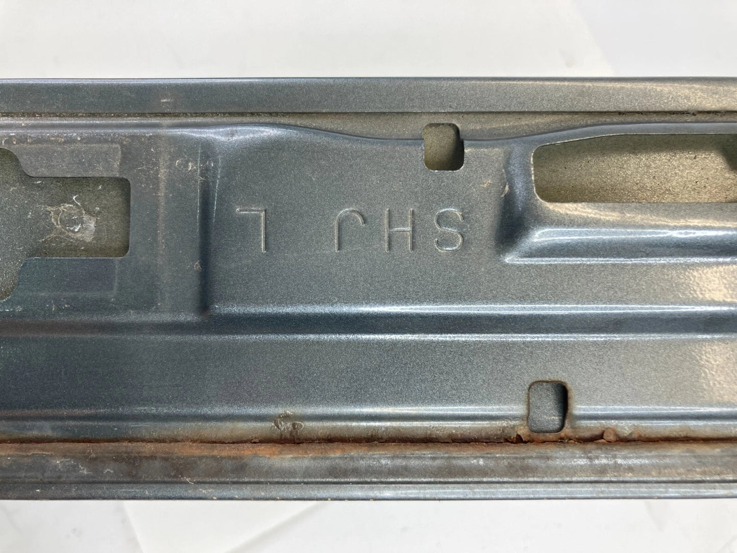 2005-2010 HONDA ODYSSEY REAR LEFT RAIL COVER QUARTER PANEL BEZEL MOLDING NH705M
