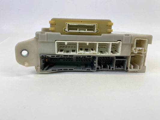 2006-2008 LEXUS IS250 DASH RIGHT SIDE CABIN FUSE RELAY JUNCTION BLOCK 8273053040