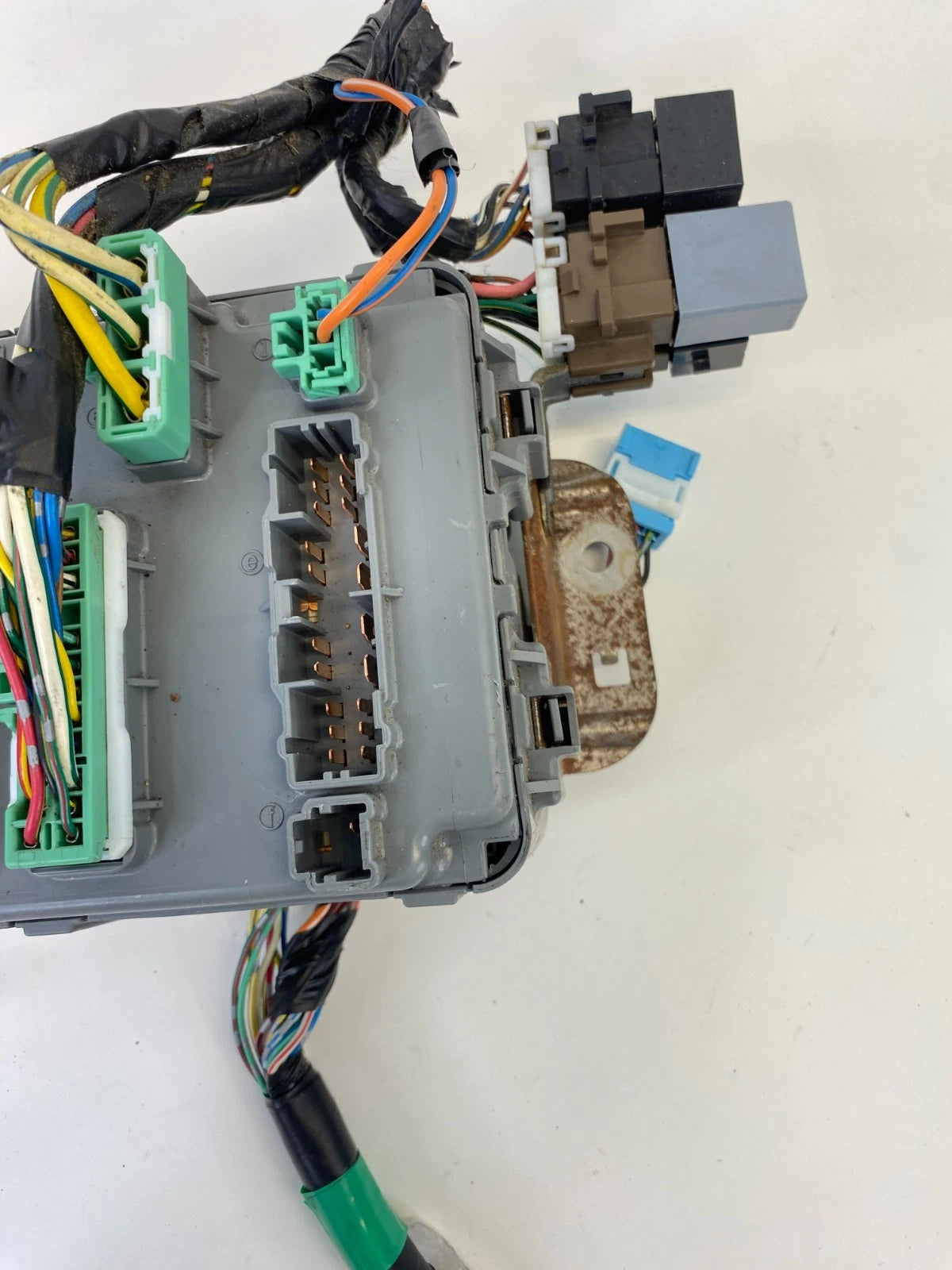 2004-2008 HONDA PILOT INTERIOR CABIN FUSE BOX RELAY BLOCK OEM 38850-S9V-A310M1