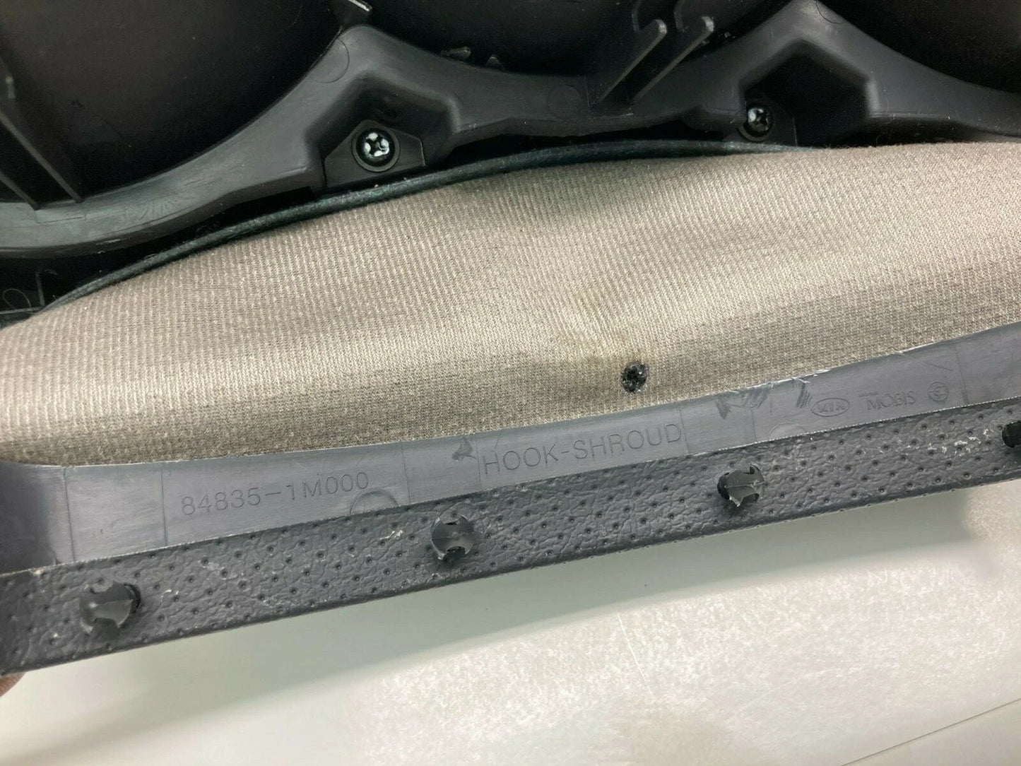 10-13 KIA FORTE SPEEDOMETER INSTRUMENT CLUSTER DASH BEZEL TRIM PANEL 84831-1M300