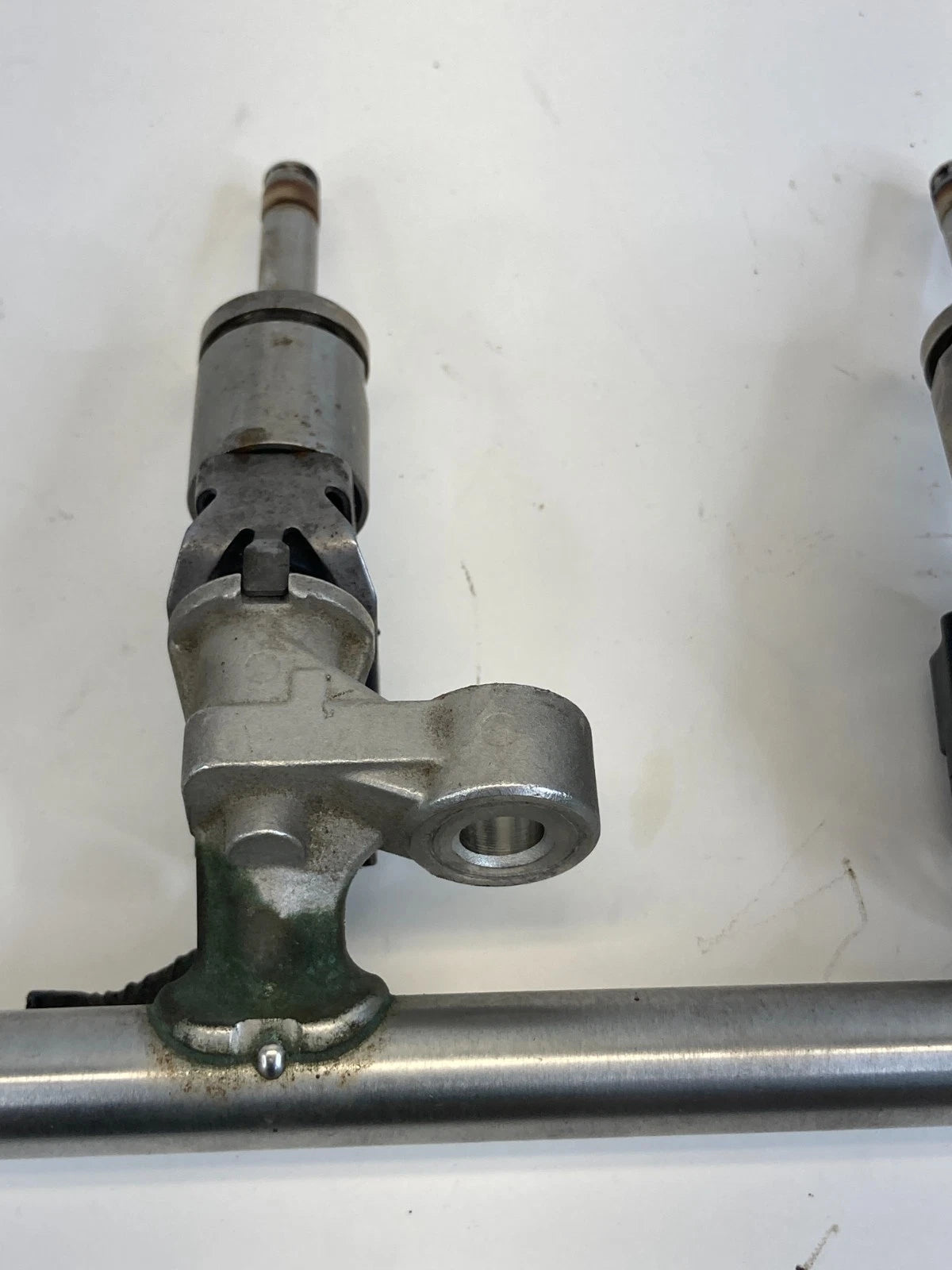 2012-2018 MAZDA3 MAZDA 3 2.0L L4 ENGINE FUEL INJECTION RAIL W/ INJECTORS OEM