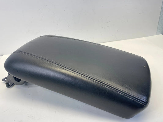 2015-2017 CHRYSLER 200 CENTER CONSOLE ARMREST ARM REST STORAGE LID COVER OEM