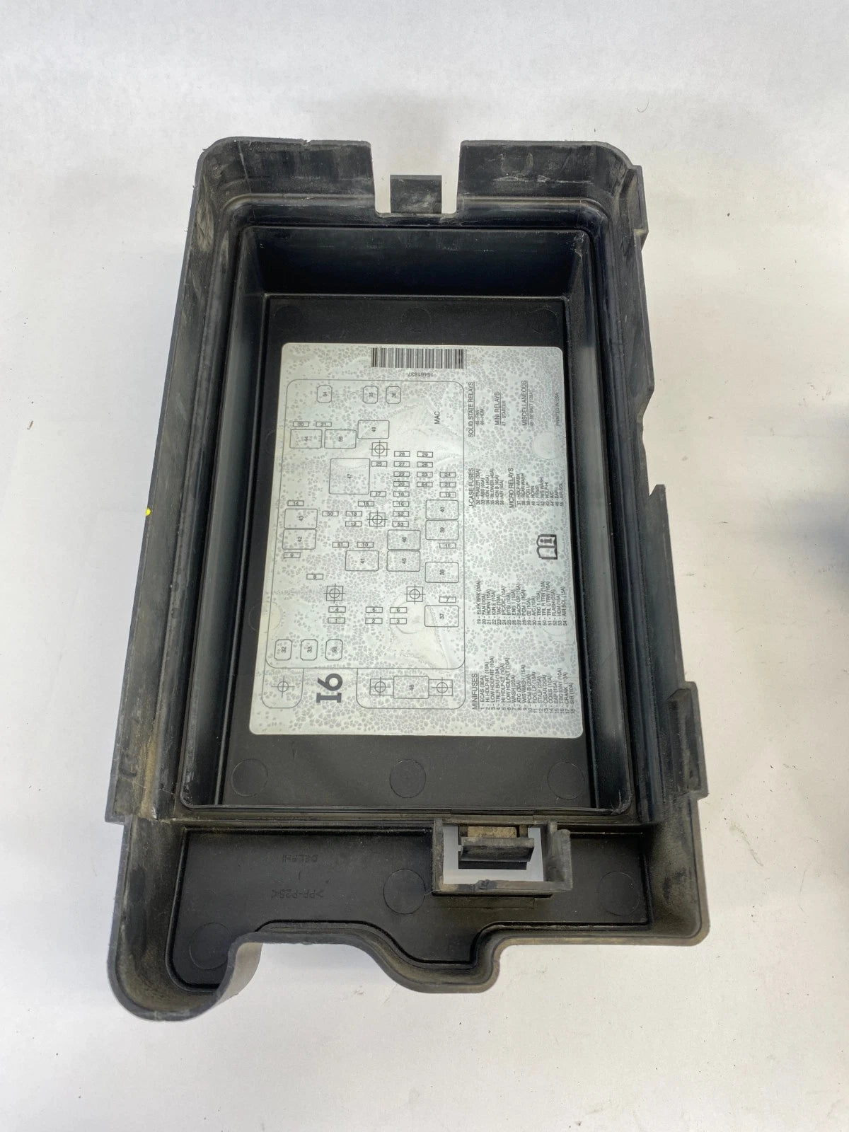 2004 2005 GMC ENVOY 4.2L RWD ENGINE FUSE BOX JUNCTION BLOCK PANEL ASSEMBLY OEM