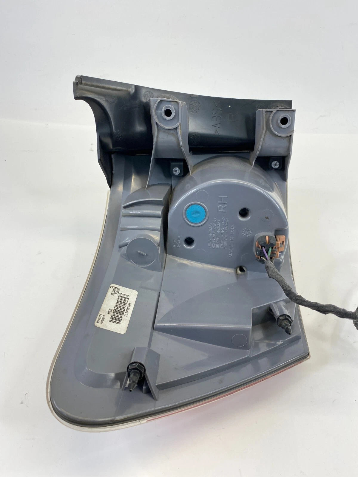 2007-2012 GMC ACADIA RIGHT SIDE REAR OUTER TAILLIGHT LAMP ASSY 20912756 OEM