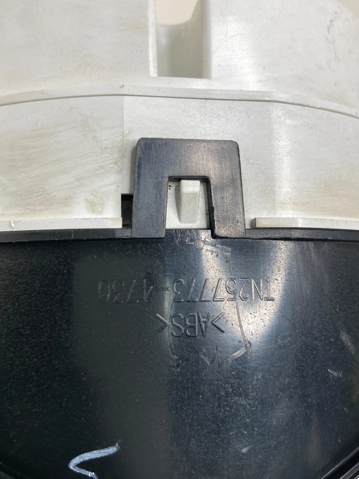 2011 HYUNDAI SONATA 2.4L AT SPEEDOMETER CLUSTER GAUGES UNK MILES 94001-3Q013 OEM