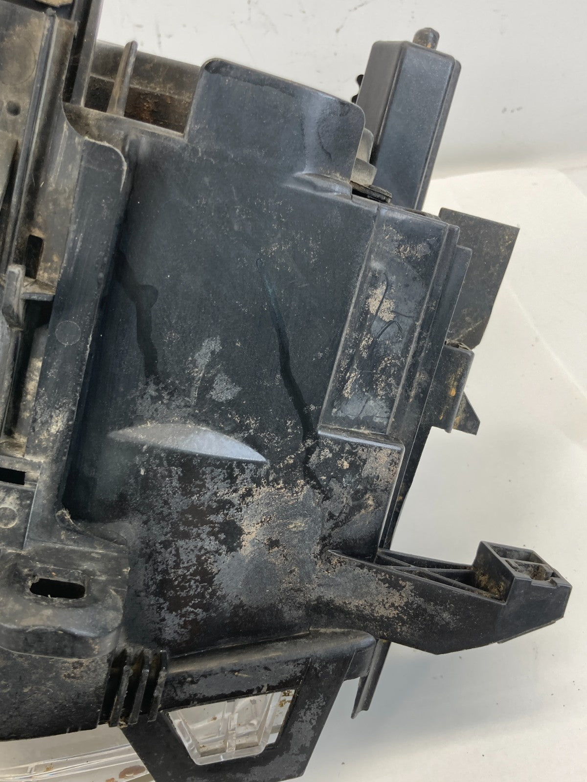 1999 2000 BMW 323i Front Right Passenger Side Headlight Headlamp 1-305-621-748