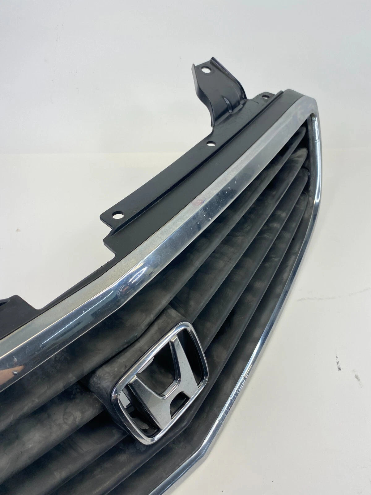1999 2000 2001 HONDA ODYSSEY FRONT UPPER CHROME GRILL GRILLE 71121-S0X-A0 OEM