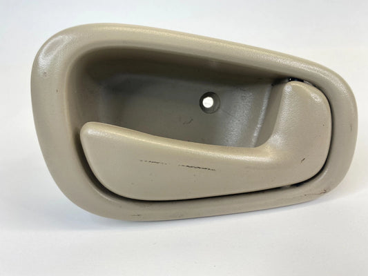 1998-2002 TOYOTA COROLLA REAR RIGHT SIDE INTERIOR DOOR HANDLE 69277-02050 OEM
