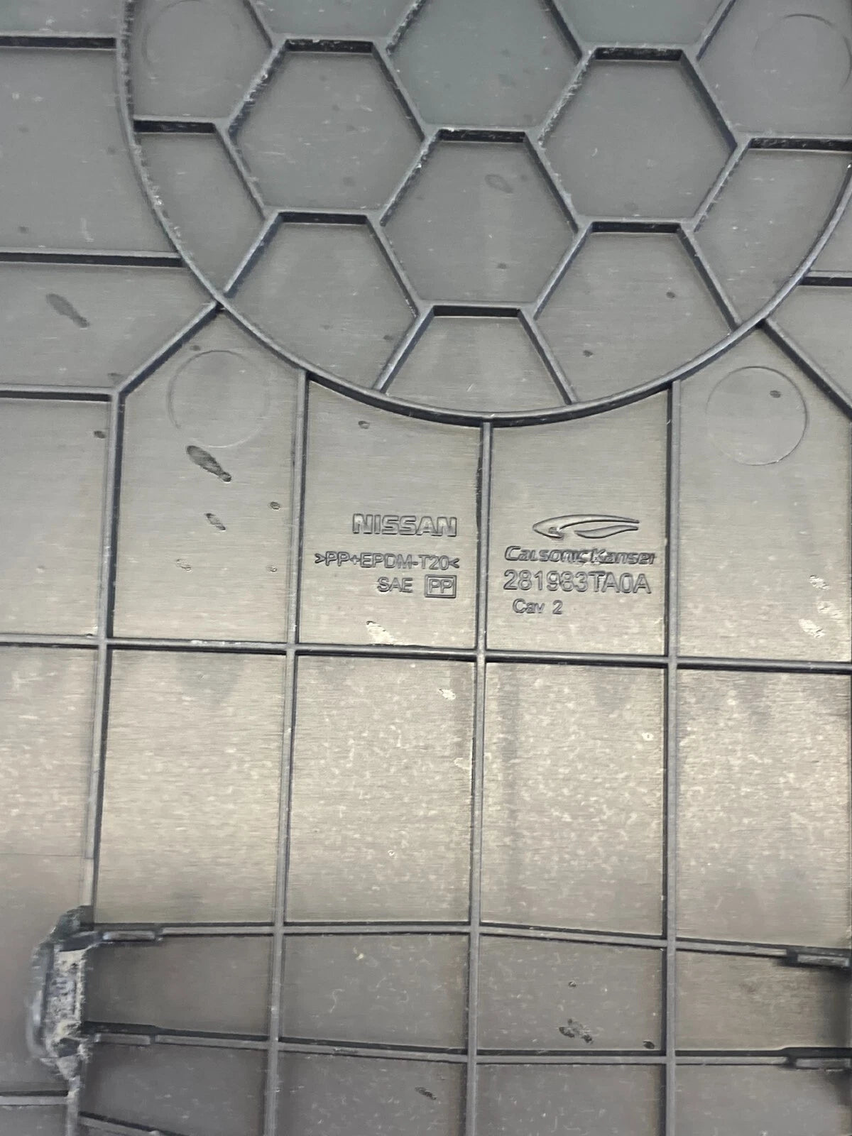 2013-2018 NISSAN ALTIMA CENTER DASH SPEAKER GRILLE COVER TRIM 28198-3TA0A OEM