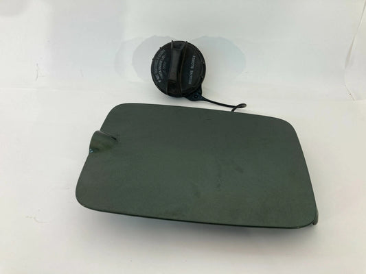 03 04 05 06 07 08 09 KIA SORENTO FUEL FILLER TANK DOOR GAS LID COVER ASSEMBLY