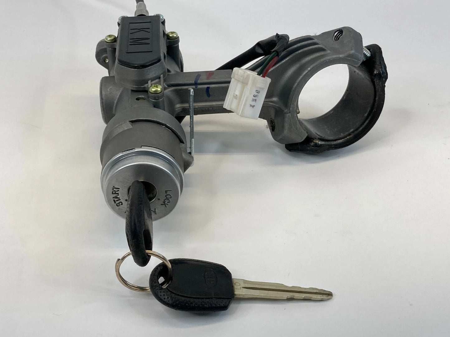 2005-2010 KIA SPORTAGE 2.7L AT IGNITION SWITCH LOCK CYLINDER & KEY & LOCK DOOR