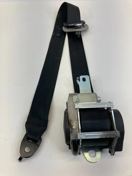 04-06 MAZDA3 FRONT RIGHT PASSENGER SIDE SEAT BELT PRE TENSIONER RETRACTOR OEM
