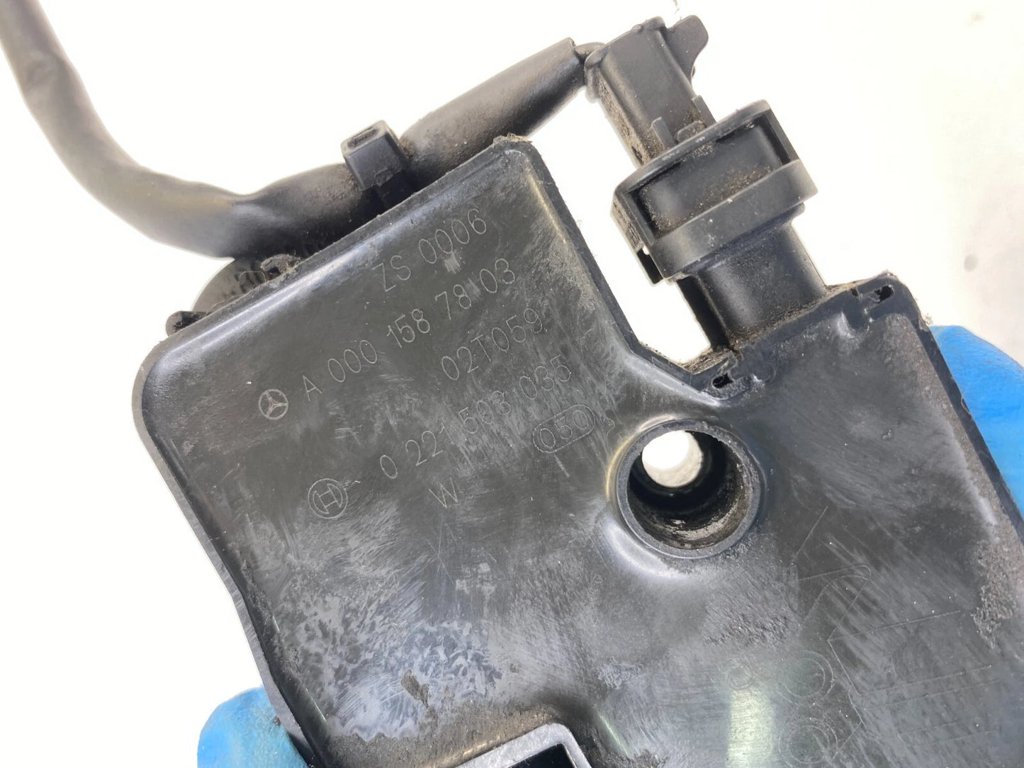 99-03 MERCEDES-BENZ CLK430 4.3L AT ENGINE IGNITION COIL INGITER 0221503035 OEM